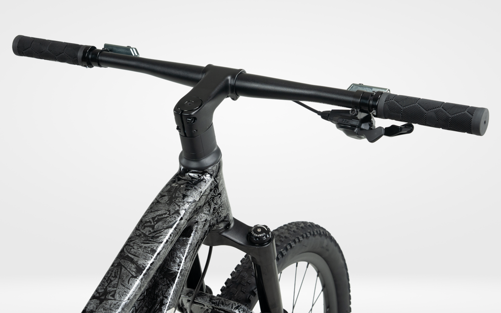 X-LAB MT2 Lava Black Closeup 3